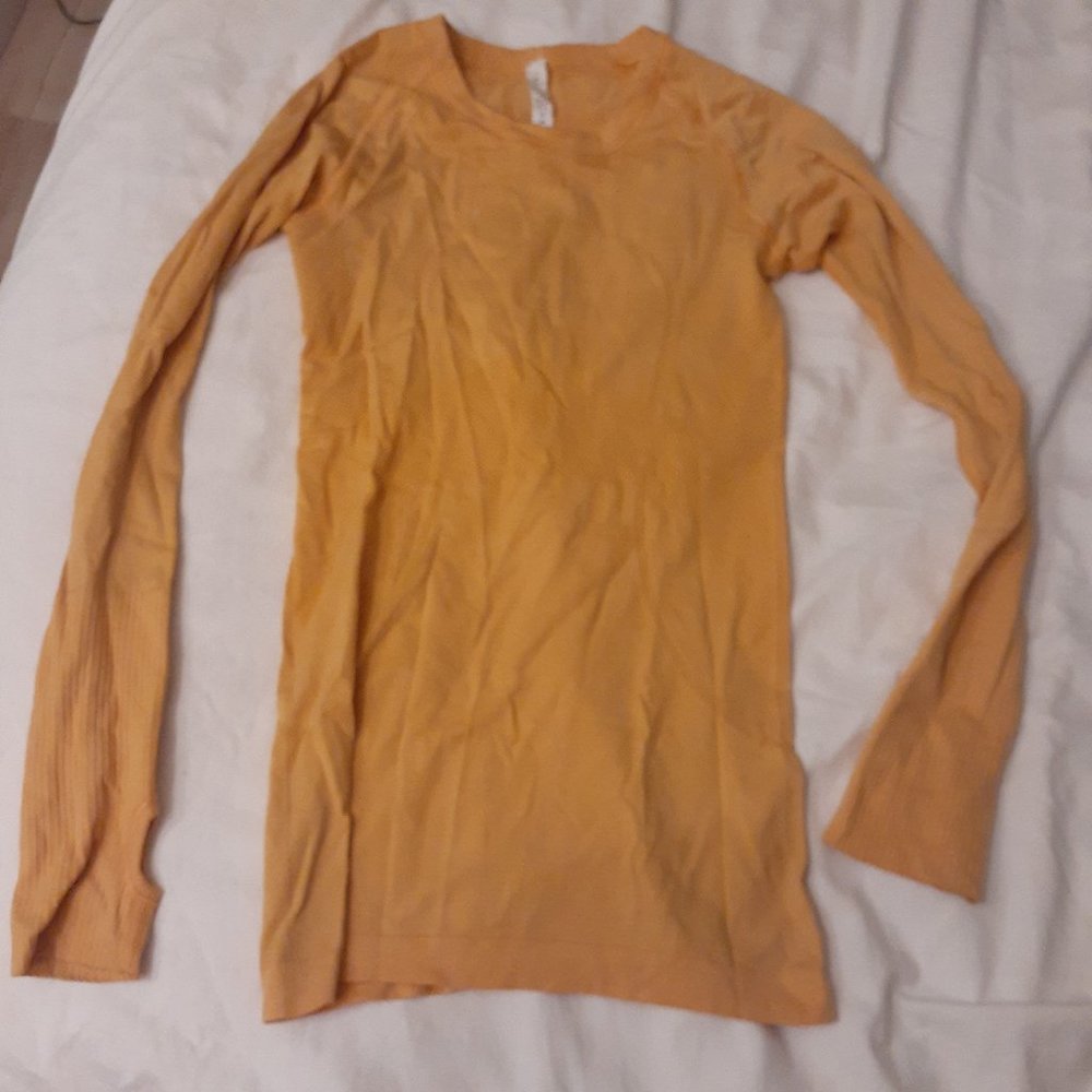 Long sleeve swiftly tee